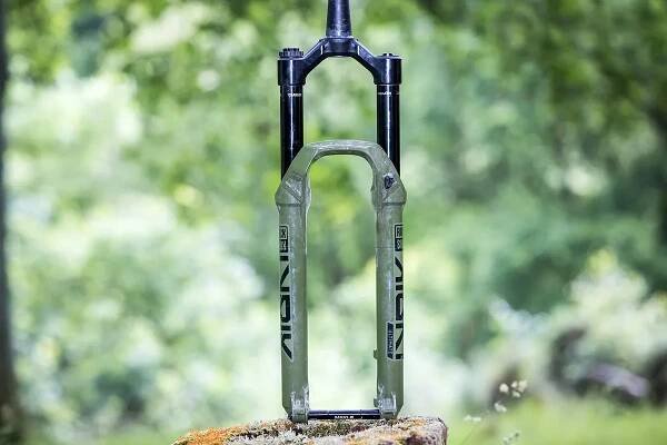 RockShox Lyrik Ultimate MY25 suspension mountain bike fork