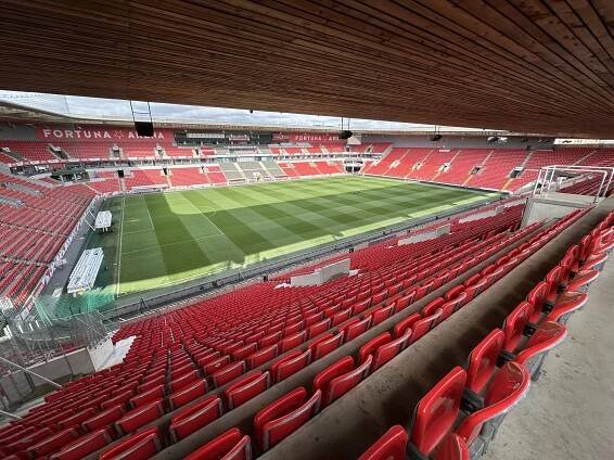 Největší fotbalový stadion v Česku má nové a rychlé mobilní pokrytí
