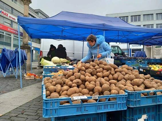 Trhy na Míráku podle prodejců skomírají. Jinde si vyděláme víc, přiznávají