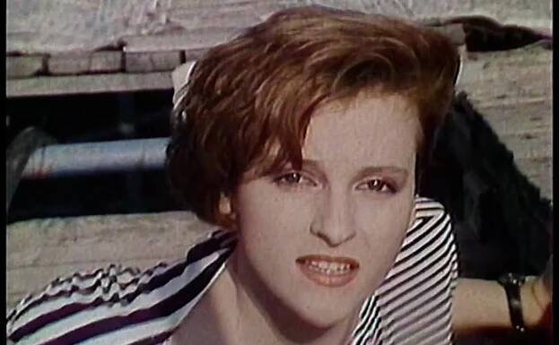 Viana (Ivana) Bartošová - Touha (klip) (1990)