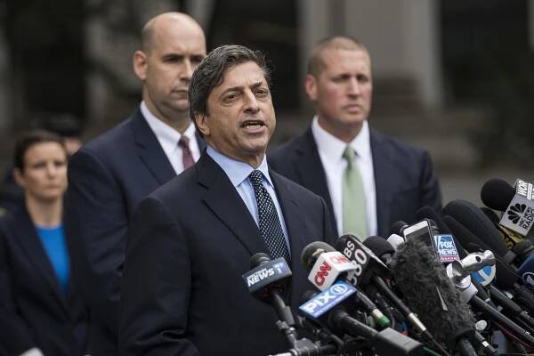 Robert Khuzami, Prosecutor in Michael Cohen Case, Joins Guggenheim Partners