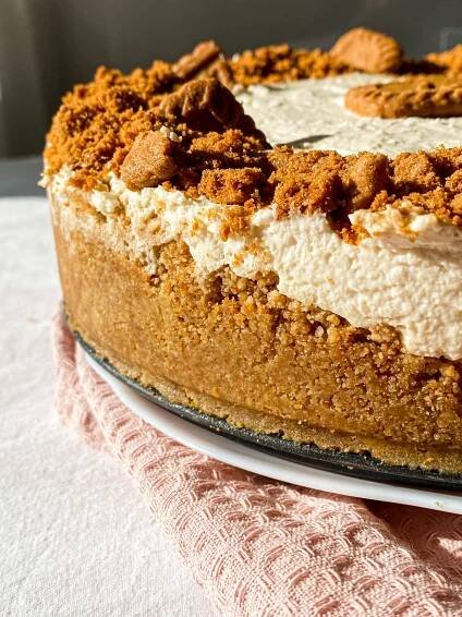 Lotus Fluffy Cheesecake