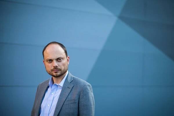 Who Is Vladimir Kara-Murza, Russian Opposition Activist?