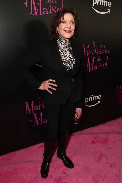 "The Marvelous Mrs. Maisel" Premiere at Village East Cinema in New York on November 13, 2017 - Kelly Bishop - Úžasná paní Maiselová - Z akcí