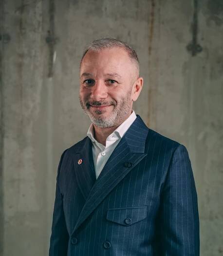 Zakladatel Richard Morávek se vrátil do čela skupiny Redstone | Kurzy.cz