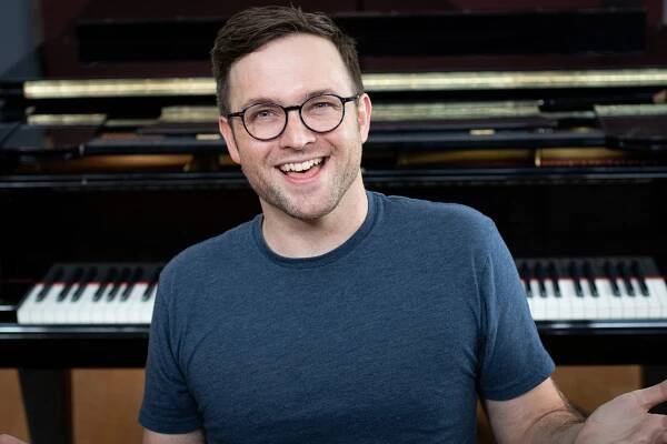 Matt+Hobbs+-+Landscape+Piano.jpg