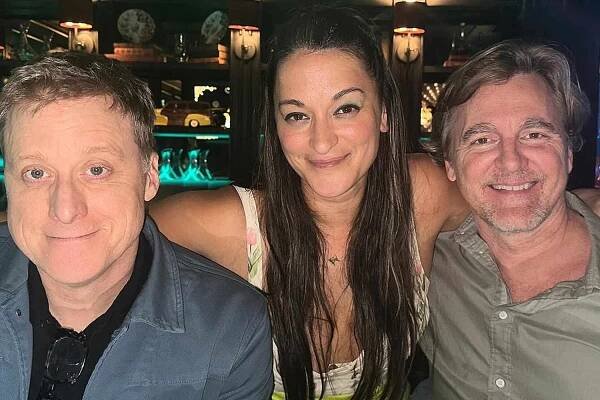 Alan Tudyk, Sara Tomko, Resident Alien 