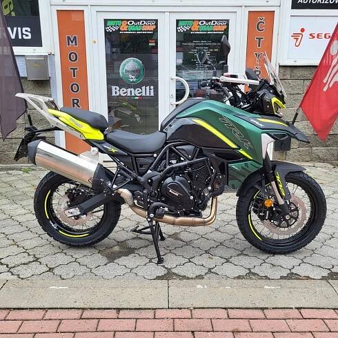 Benelli TRK 702 X,E5, ZÁRUKA 5 LET, AKCE KUFRY (NOVÁ, 2025), 174.990 Kč