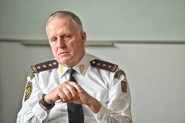 Generální ředitel hasičů Vlček: Neřešíme jen požáry, ale i covid nebo uprchlíky