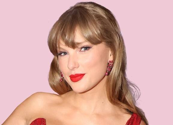 Taylor Swift Got Engaged in a Mani I Did Not See Coming—Are You Ready for It?