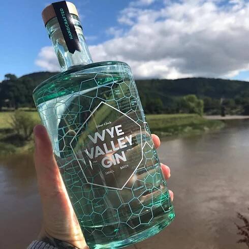 Make Your Own Fabulous Gin in the Welsh Countryside with Silver Circle Distillery - WeekendCandy