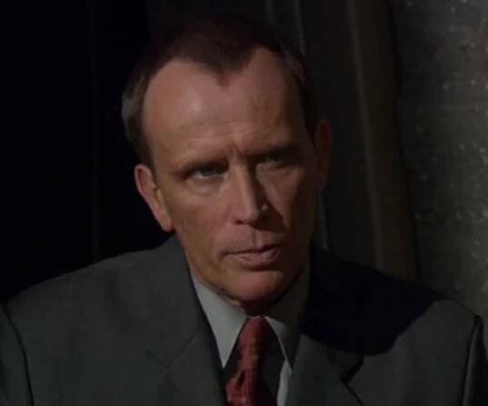 Peter Weller