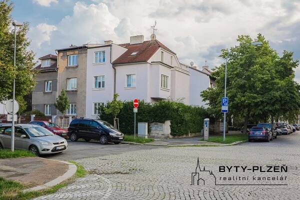 prodej rodinného domu Plzeň – Slovany, Plzenecká ul.