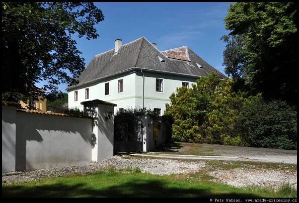 Jindřichovice u Kolince – fotografie / hrady-zriceniny.cz