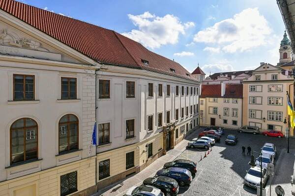 Sněmovní, Malá Strana - Praha 1 | Pronájem, Byt, 3+1, 85 m²