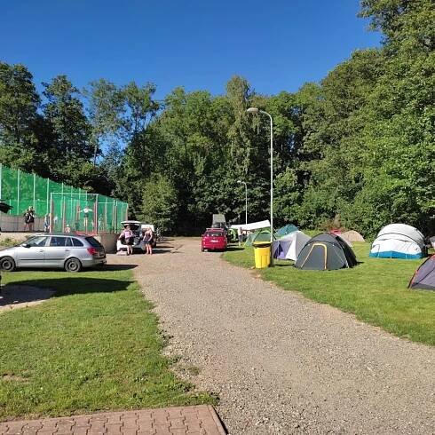 Kemp - Kemp a autokemp Dolní Morava - sportovní areál