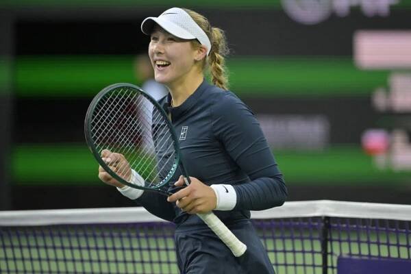 Andrejevová porazila Šwiatekovou a o titul v Indian Wells si zahraje se Sabalenkovou