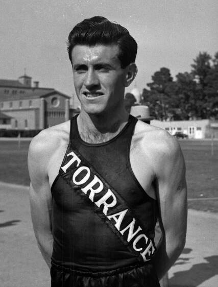 Louis Zamperini – Wikipedia