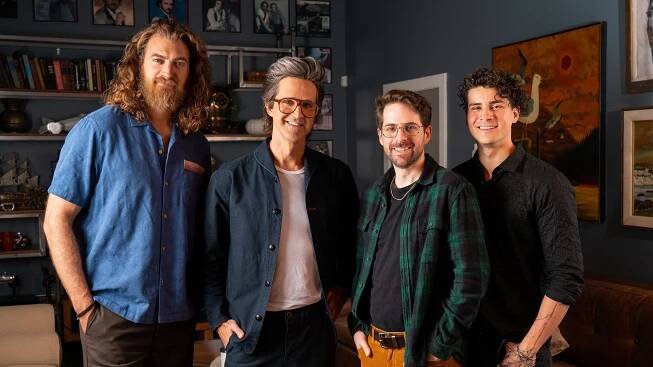 Anthony Padilla, Ian Hecox Acquire Smosh From Rhett & Link