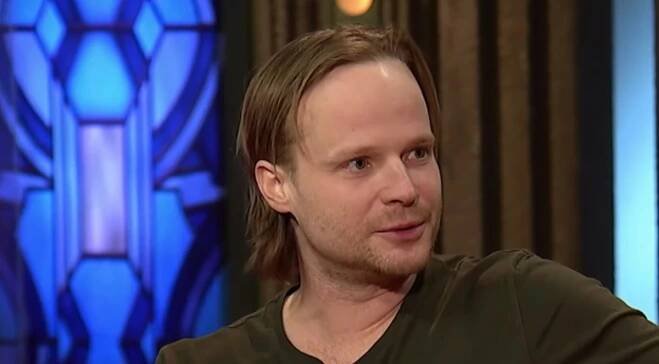 Kryštof Hádek se stal potřetí otcem: Známý herec se pochlubil fotkou svých děti na sociální síti - Zivot