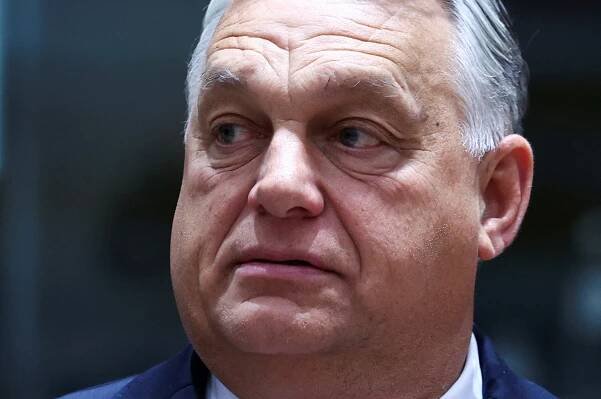 Orbán hrozí EU vetem na pomoc Ukrajině. Podle expertů mu jde o „vlastní“ pozastavené miliardy