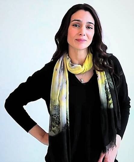 Annie Parisse - Wikipedia