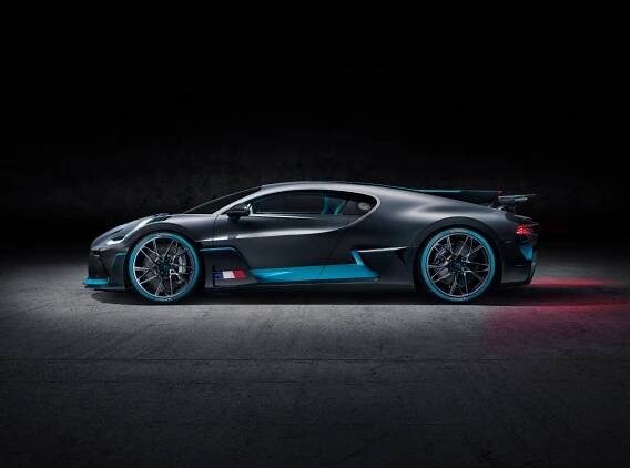 Nový model Bugatti Divo představen v USA - Auto4Drive.cz