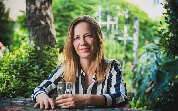 RECENZE Vraní oko, Michaela Klevisová. Symbióza detektivky a společenského románu míří ke třetí Ceně Jiřího Marka | Krajské listy.cz