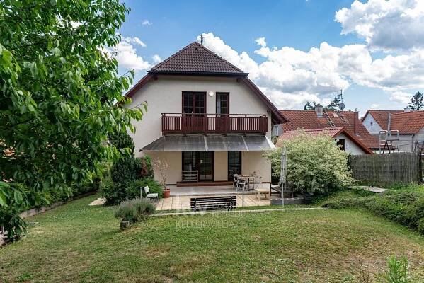 Prodej rodinné domy, 320 m2 - Libčice nad Vltavou - Keller Williams