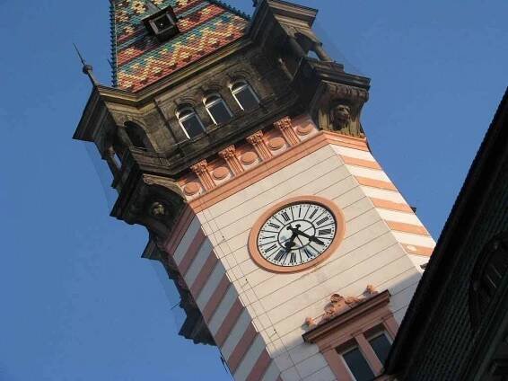 Fotogalerie: Trojhlavý drak řezbáře Halouzka - Deník.cz