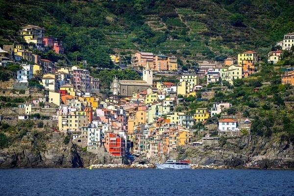Cesare Charter Portofino - Cinque Terre Tour, Riomaggiore