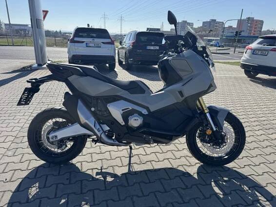 Honda X-ADV (NOVÁ, 2025), 302.900 Kč