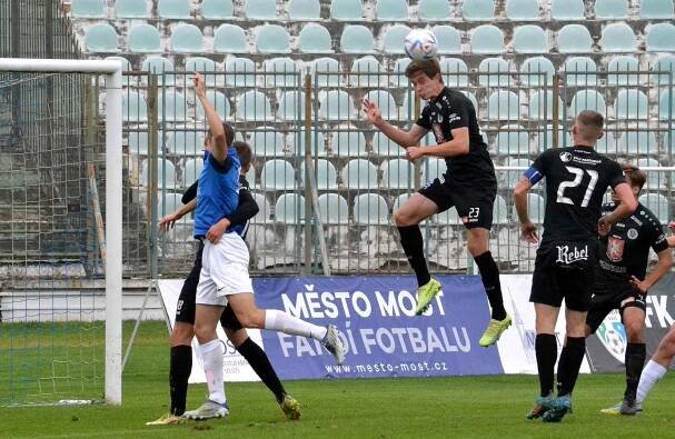 Mostecký Baník podlehl rezervě Hradce Králové 1:2.