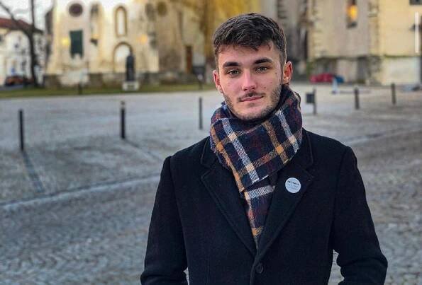 Cítím povinnost bojovat alespoň v informační válce, říká student politologie