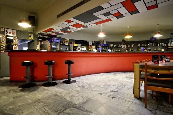 Denní bar – Divadlo Pod čarou Písek