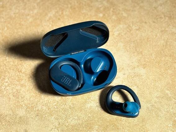 Why the JBL Endurance Peak 3 are some of the best workout-specific buds for under £100