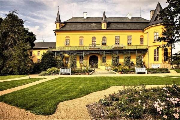 Apartmány Nasavrky, zámek Slatiňany a hřebčín 10km - Apartmány Pod Čápy