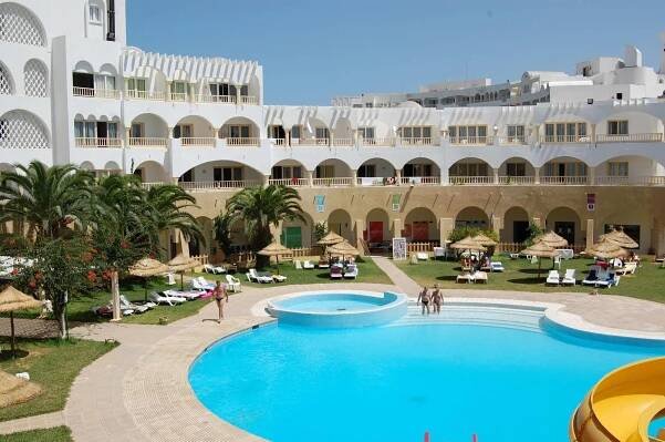 Delphin Habib 4*