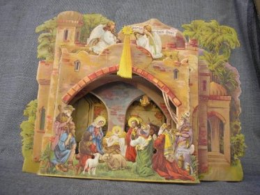 Velmi starý Vánoční betlém z tvrdého papíru