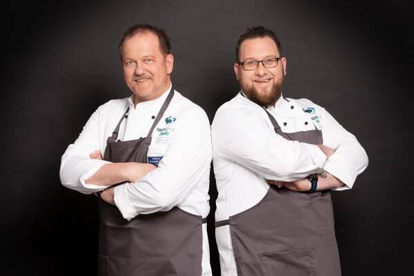 Küchenmeister Ralf Harms und Florian Neumann