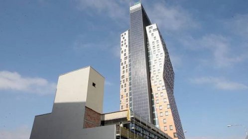 Česko má novou nejvyšší budovu, stal se jí AZ Tower