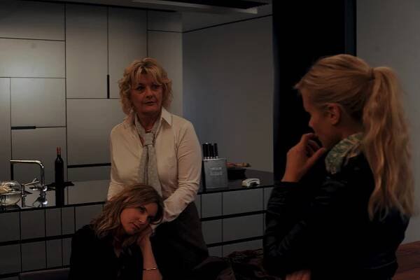 Kriminálka Stuttgart - Koi Ahoi - Z filmu - Nele Mueller-Stöfen, Saskia Vester