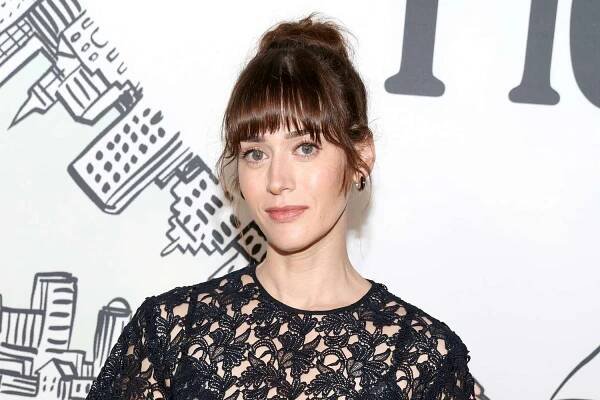 Lizzy Caplan