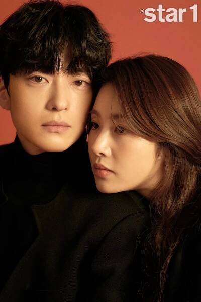 Kang Sora a Jang Seung Jo fotili pro @star1 Korea. V seriálu Can We Be Strangers? hrají rozvedený pár - Asianstyle
