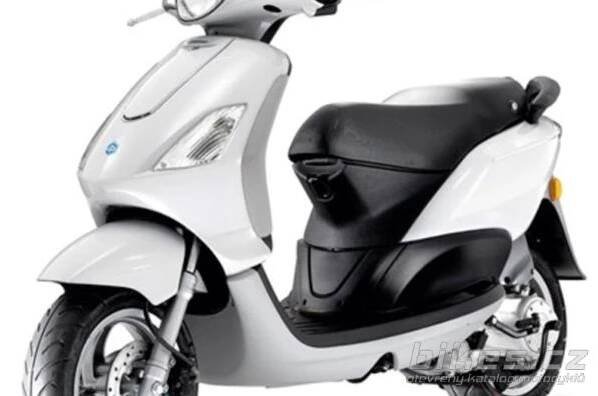 Piaggio Fly 125