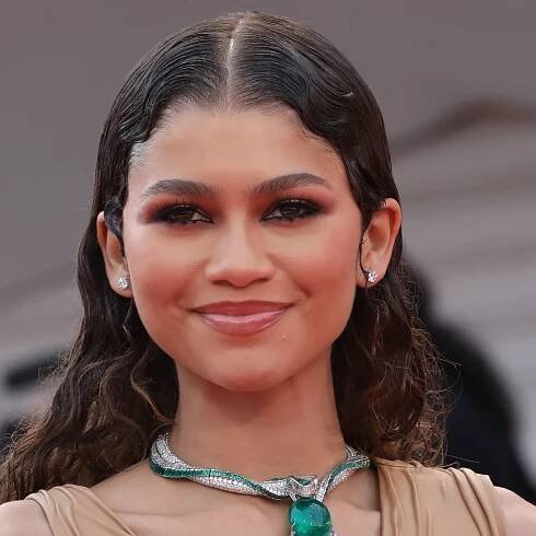 Zendaya’s Vintage Balmain Dress From The ’50s Is Heaven