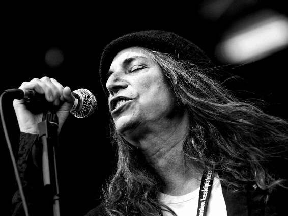 40 let od vydání Horses. Patti Smith vydává další knihu a míří do Prahy