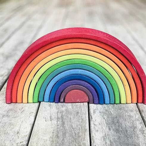 grimms-toys-rainbow-min