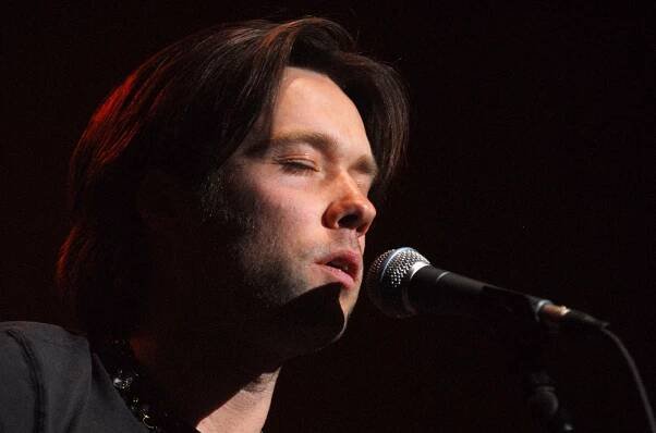 Rufus-Wainwright-Bring-Em-Home-Now-Concert-2006-1548