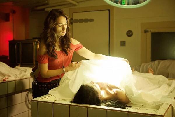 Wynonna Earp - Walkin' After Midnight - Z filmu - Melanie Scrofano